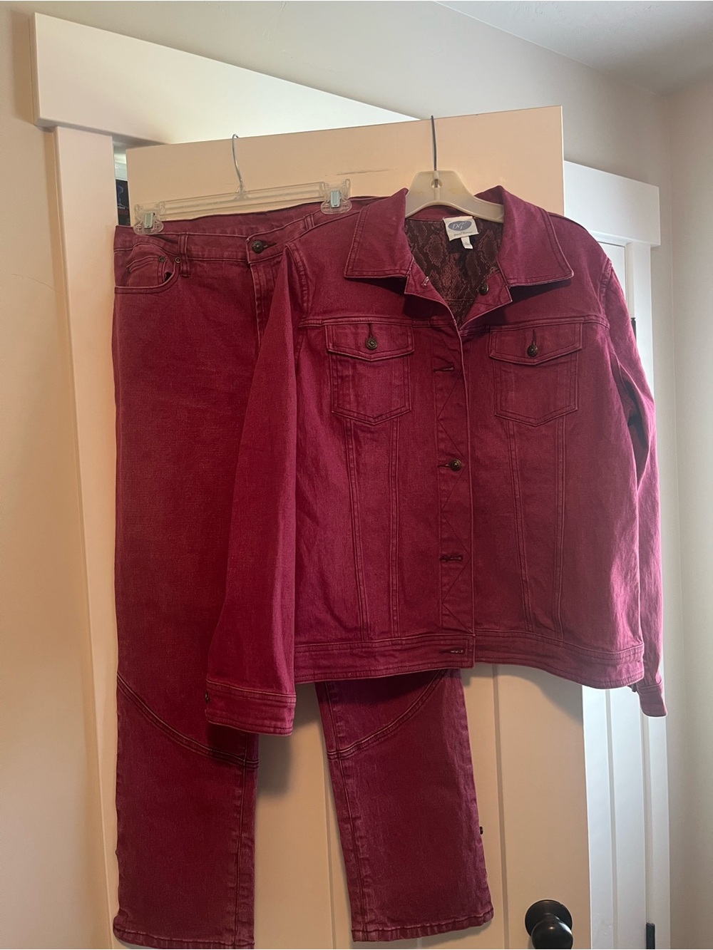 Diane Gilman 2pc Women’s Jean Jacket & Pants Set